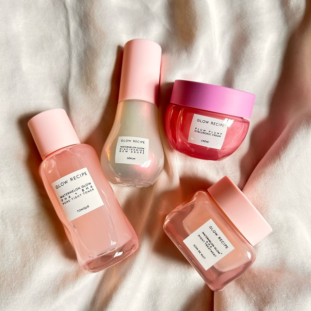 Glow Recipe hydrating Skincare Set 4 pc